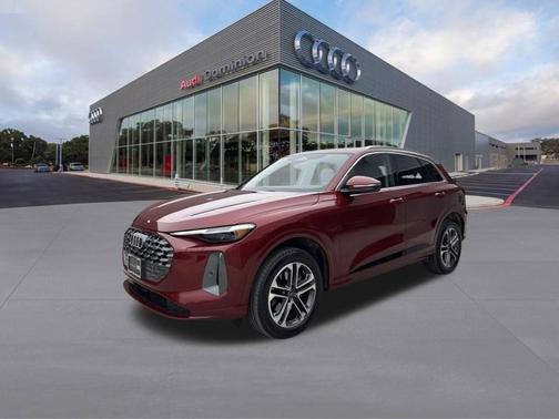Grenadier Red Metallic 2025 Audi Q5 2.0T quattro Premium