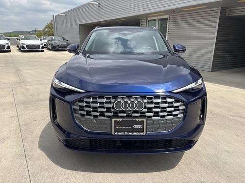 Navarra Blue Metallic 2025 Audi Q5 2.0T quattro Premium