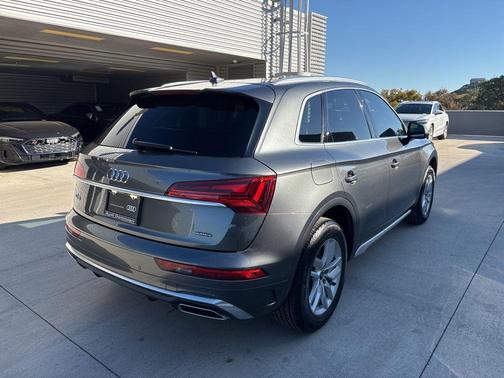 2022 Audi Q5 45 S line quattro Premium