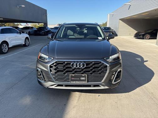 2022 Audi Q5 45 S line quattro Premium