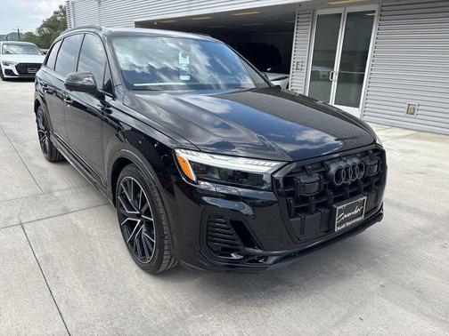 2025 Audi Q7 55 Prestige