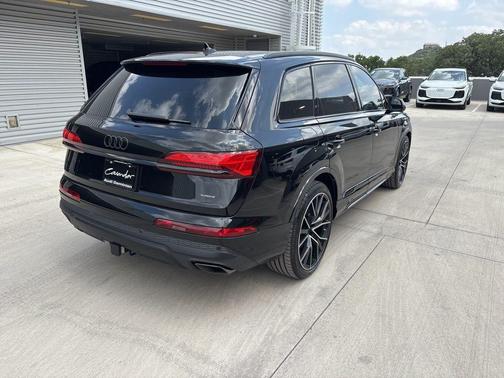 2025 Audi Q7 55 Prestige