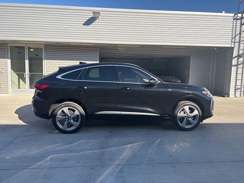 2025 Audi Q5 2.0T Premium