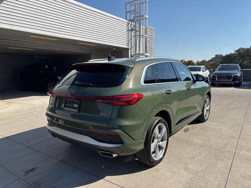2025 Audi Q5 2.0T quattro Premium