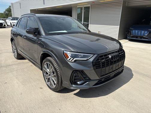 2025 Audi Q3 45 S line Premium