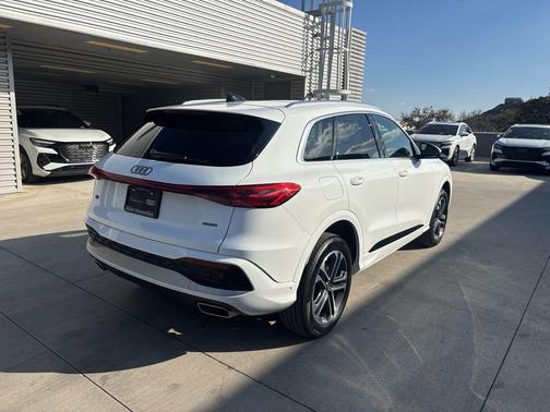 2025 Audi Q5 2.0T quattro Premium