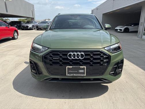 2025 Audi Q5 45 S line quattro Premium