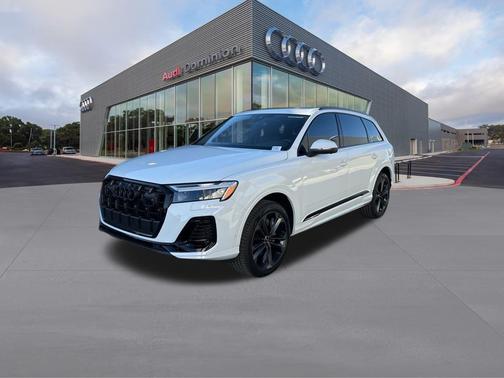 2025 Audi Q7 55 Premium Plus