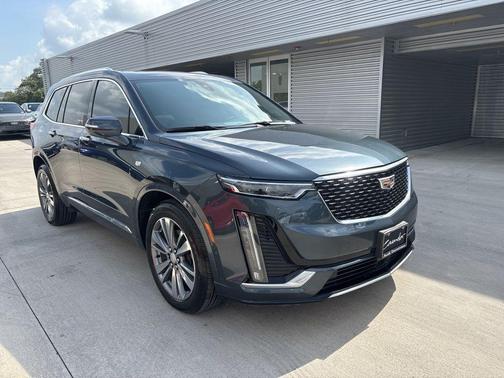 2020 Cadillac XT6 Premium Luxury FWD