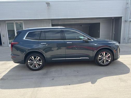 2020 Cadillac XT6 Premium Luxury FWD