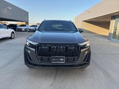 2025 Audi Q7 45 Premium