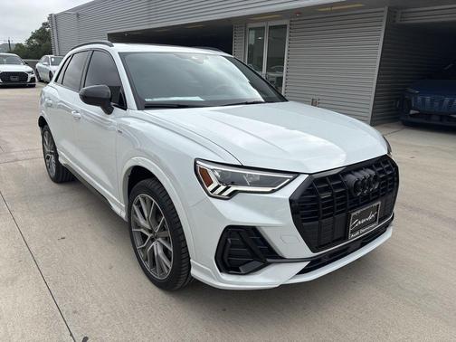 2025 Audi Q3 45 S line Premium