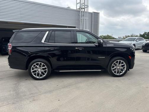 Black 2024 Chevrolet Tahoe High Country