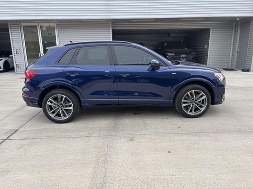 2025 Audi Q3 45 S line Premium