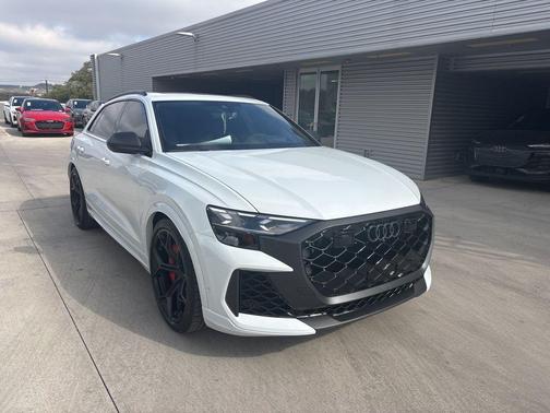 Glacier White Metallic 2026 Audi RS Q8 4.0T quattro