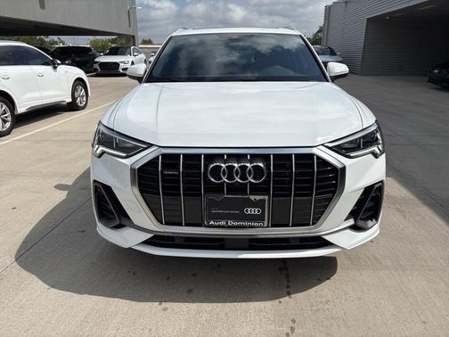 2024 Audi Q3 45 S line Premium