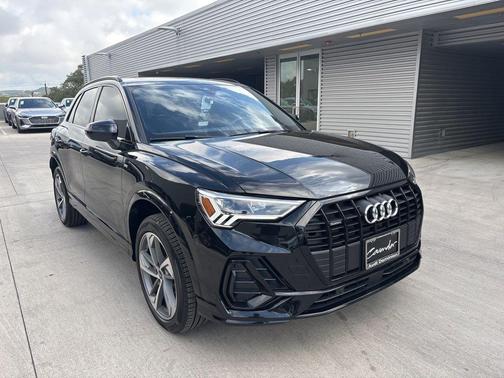 2025 Audi Q3 45 S line Premium