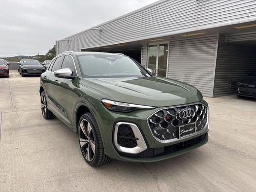 2025 Audi SQ5 3.0T quattro Premium