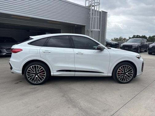 Glacier White Metallic 2026 Audi SQ5 3.0T Prestige