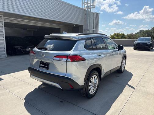 2023 Toyota Corolla Cross LE