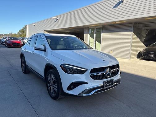 2025 Mercedes-Benz GLA 250 Base 4MATIC