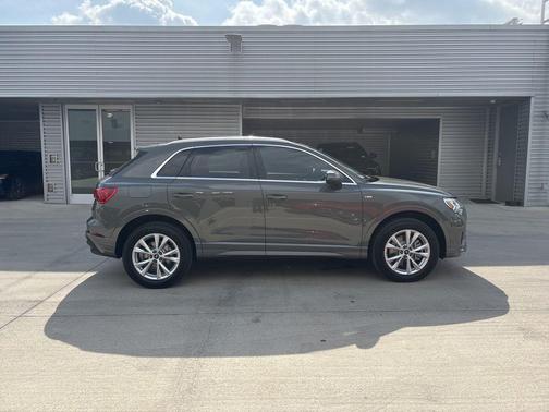 2025 Audi Q3 45 S line Premium