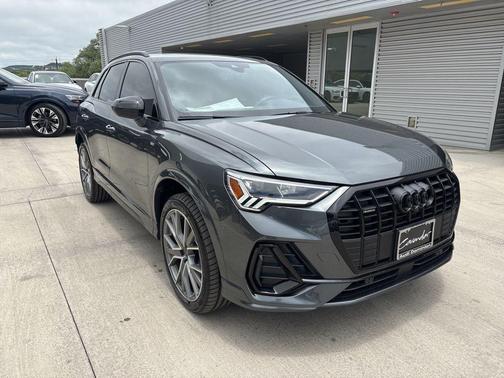 2025 Audi Q3 45 S line Premium