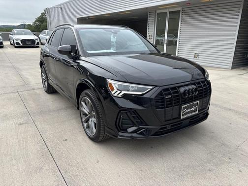 2025 Audi Q3 45 S line Premium