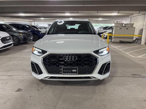 2025 Audi Q5 45 S line quattro Premium