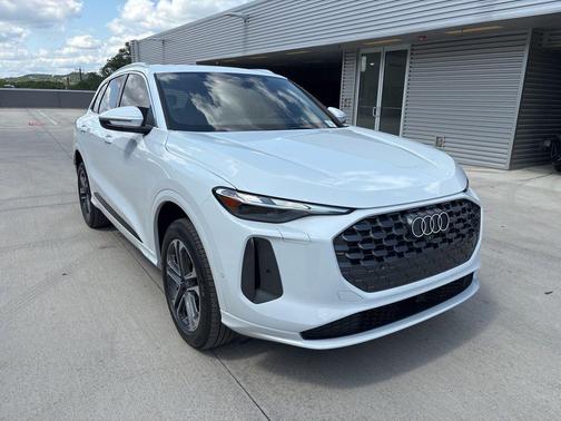 2025 Audi Q5 2.0T quattro Premium