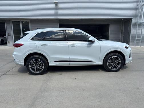 2025 Audi Q5 2.0T quattro Premium