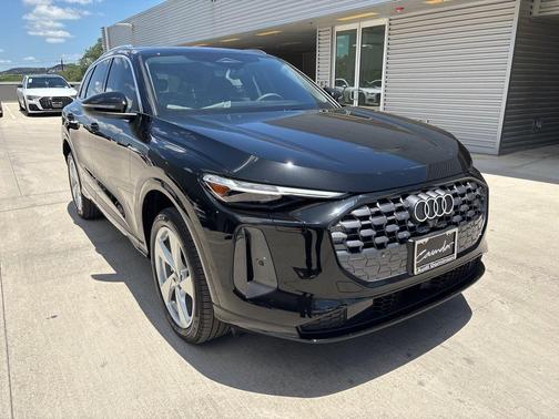 2025 Audi Q5 2.0T quattro Premium
