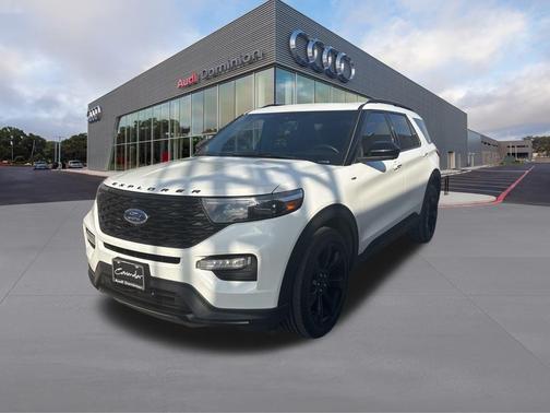 2022 Ford Explorer ST-Line