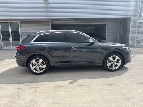 2025 Audi Q5 2.0T quattro Premium