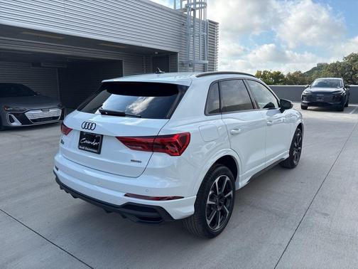 2025 Audi Q3 45 S line Premium