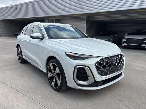 2025 Audi SQ5 3.0T quattro Premium