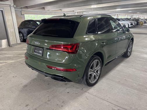 2025 Audi Q5 45 S line quattro Premium