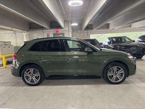 2025 Audi Q5 45 S line quattro Premium