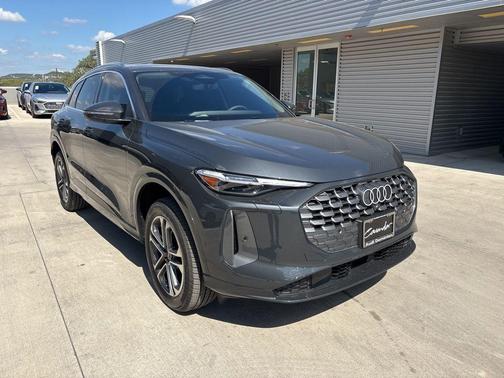 2025 Audi Q5 2.0T quattro Premium