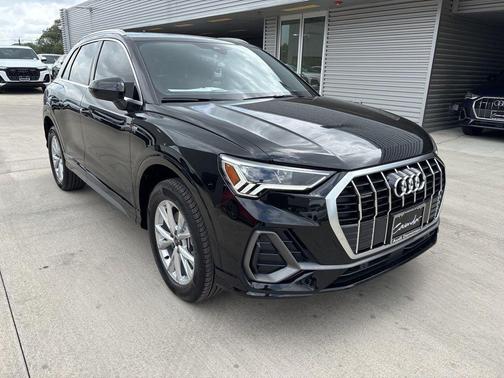 2025 Audi Q3 45 S line Premium