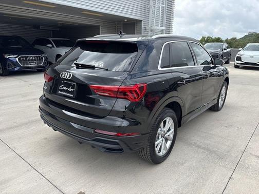 2025 Audi Q3 45 S line Premium