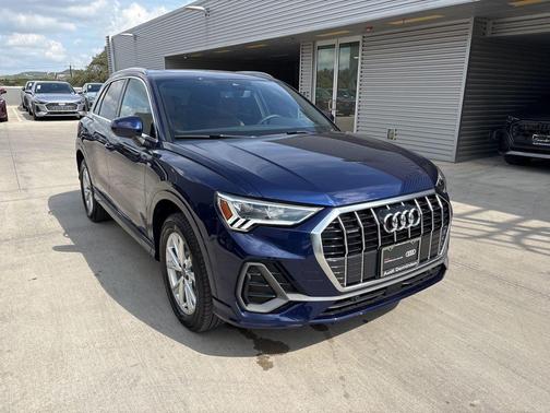2025 Audi Q3 45 S line Premium