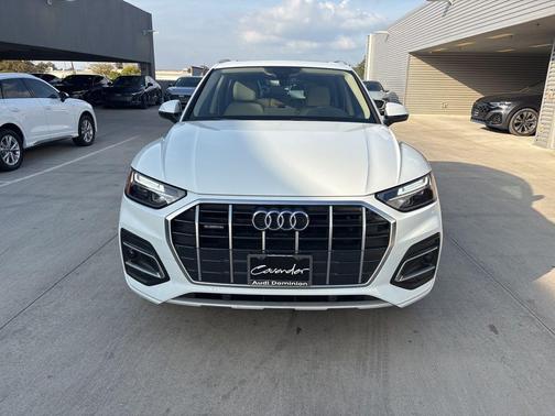 2023 Audi Q5 40 Premium