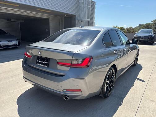 2023 BMW 330 i