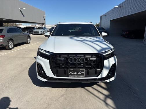 2026 Audi Q7 45 Premium