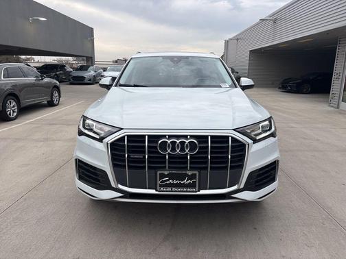 2022 Audi Q7 45 Premium