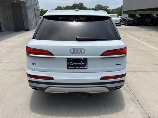 2025 Audi Q7 55 Premium