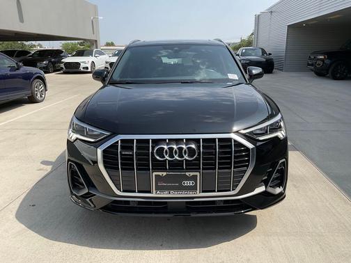 2024 Audi Q3 45 S line Premium