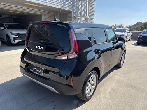 2025 Kia Soul LX