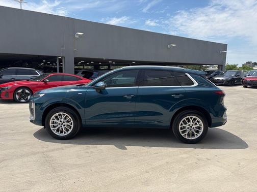 Blue Metallic 2026 Audi Q3 S line